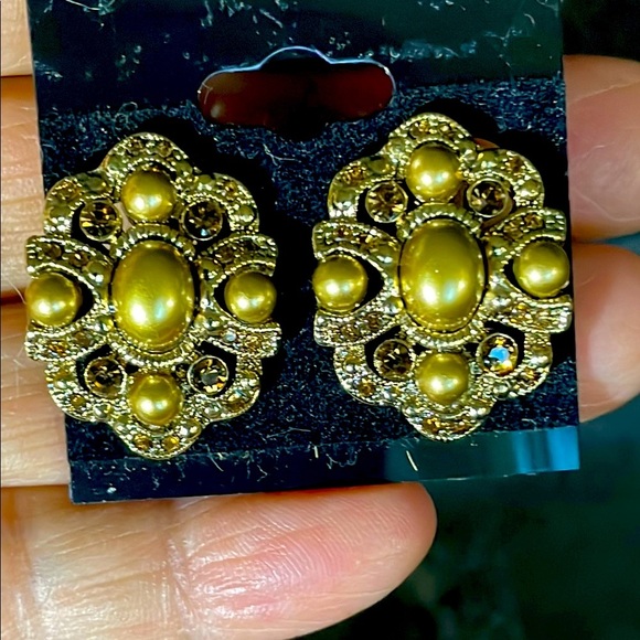 Vintage Monet Gold Statement Earrings - Picture 1 of 5